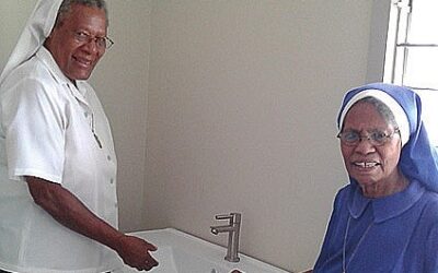 Building a laundry for the elderly in Papua New Guinea