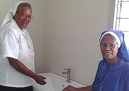 Building a laundry for the elderly in Papua New Guinea