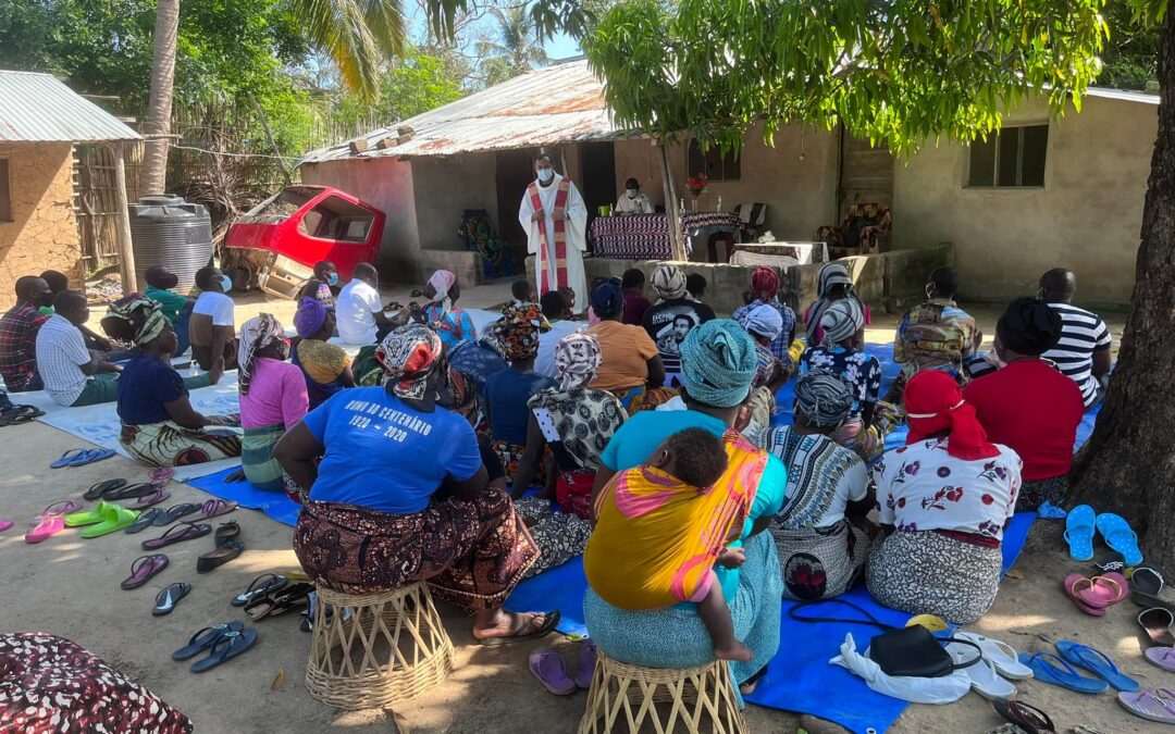 Together in prayer in Mozambique
