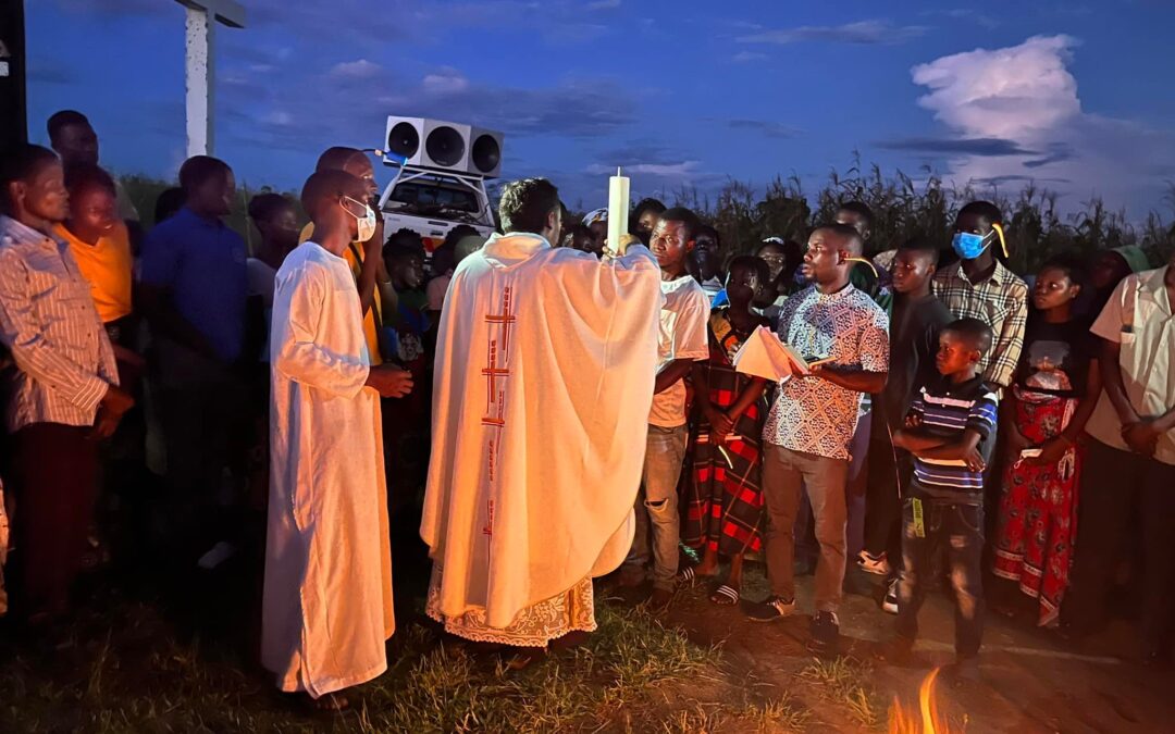 “He is Risen!” Easter celebrations in Metuge, Mozambique