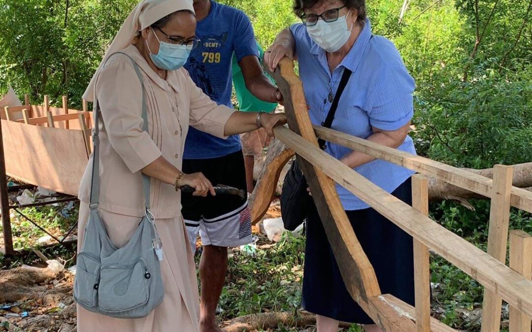 The Sacred Heart family helping typhoon survivors in the Philippines