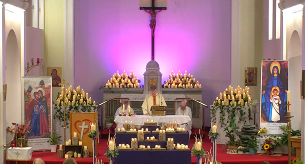 Sharing memories throughout the generations at our 2024 MSC Light Up a Memory Mass